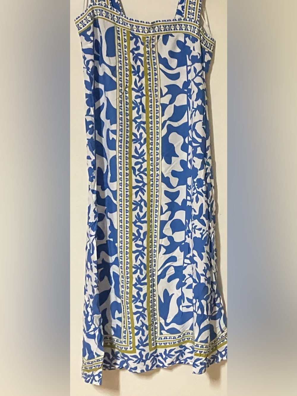 Camuto Blue Chartreuse, White Floral Midi/Maxi Dress w/ Floral Strip Middle: M - Picture 3 of 4